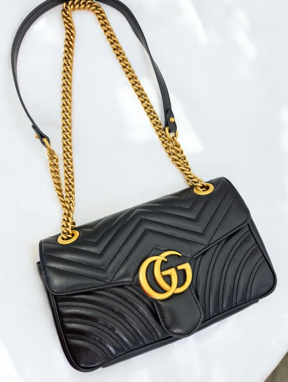 ✨️Authentic Gucci GG Marmont medium shoulder bag - Picture 3 of 14